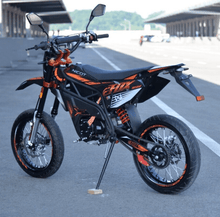 Load image into Gallery viewer, Sahara Bikes Sporting Goods &gt; Cycling &gt; Electric Bicycles EFox 4 Gear Fully Electric Off Road Dirt Bomber Motocross Bike 65 MPH+ 50 Mile