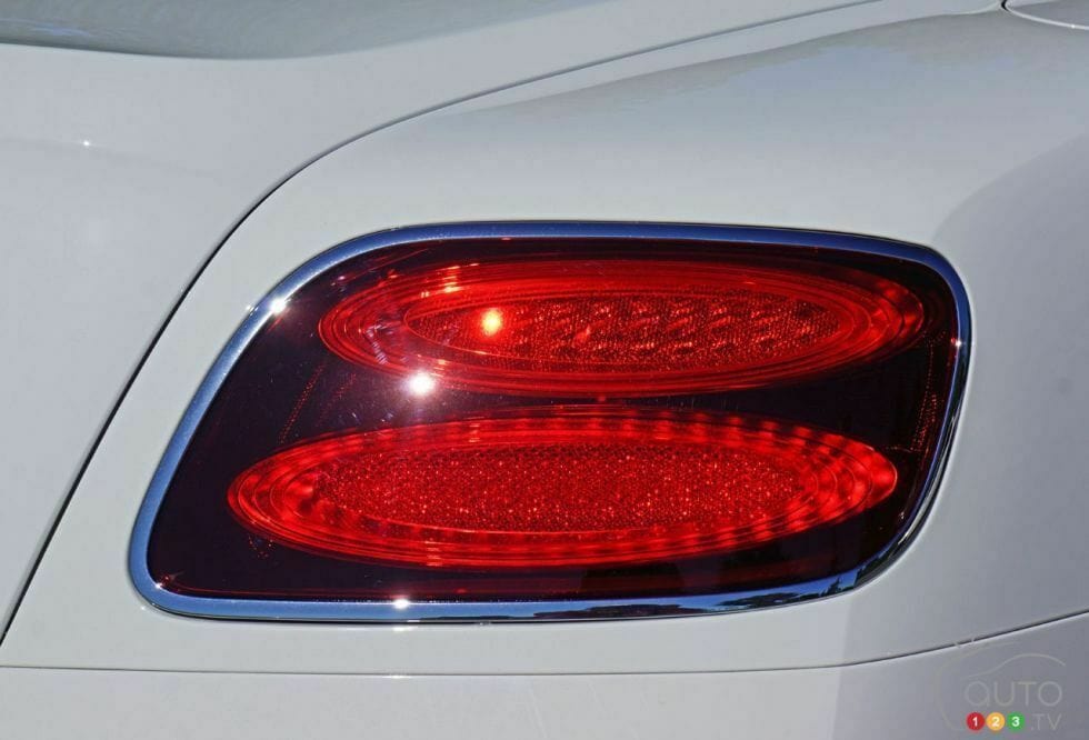 Genuine Bentley VehiclePartsAndAccessories Bentley Continental Gt Gtc Speed Rear Right Tail Light